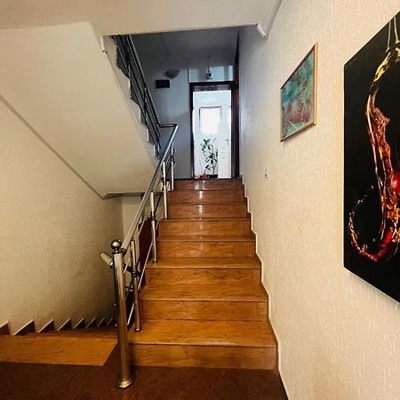 Guest House Velania Приштина Экстерьер фото