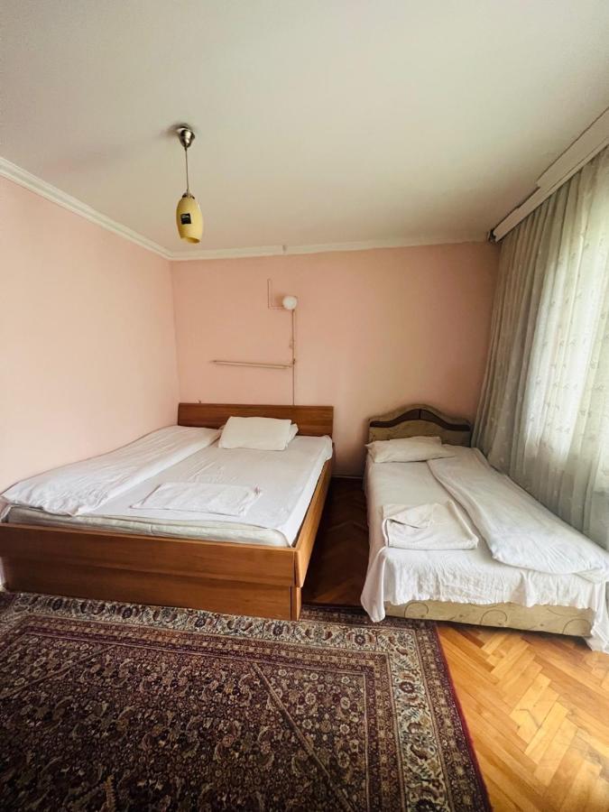 Guest House Velania Приштина Экстерьер фото