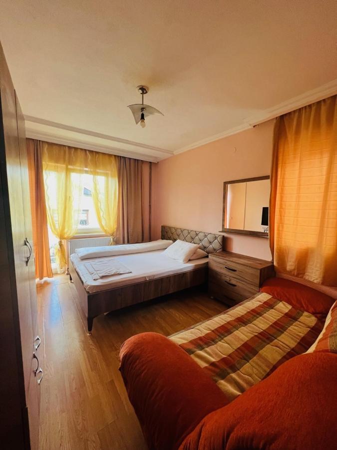 Guest House Velania Приштина Экстерьер фото