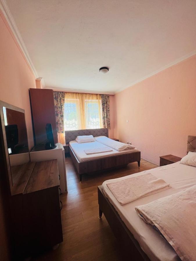 Guest House Velania Приштина Экстерьер фото